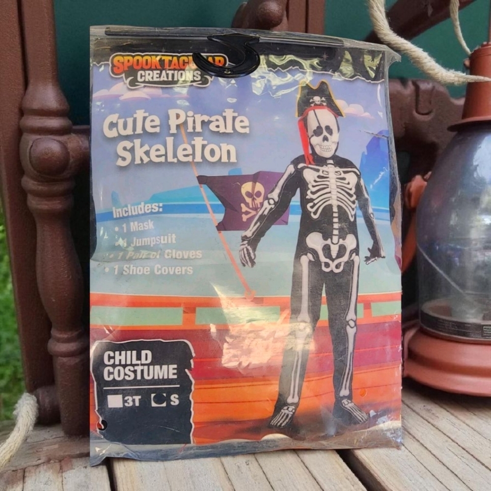 NEW Spooktacular Creations Pirate Skeleton Costume Mask Kids S